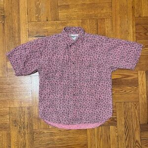 Page 1 Vintage Pink Paisley Short Sleeve Button Up Shirt
